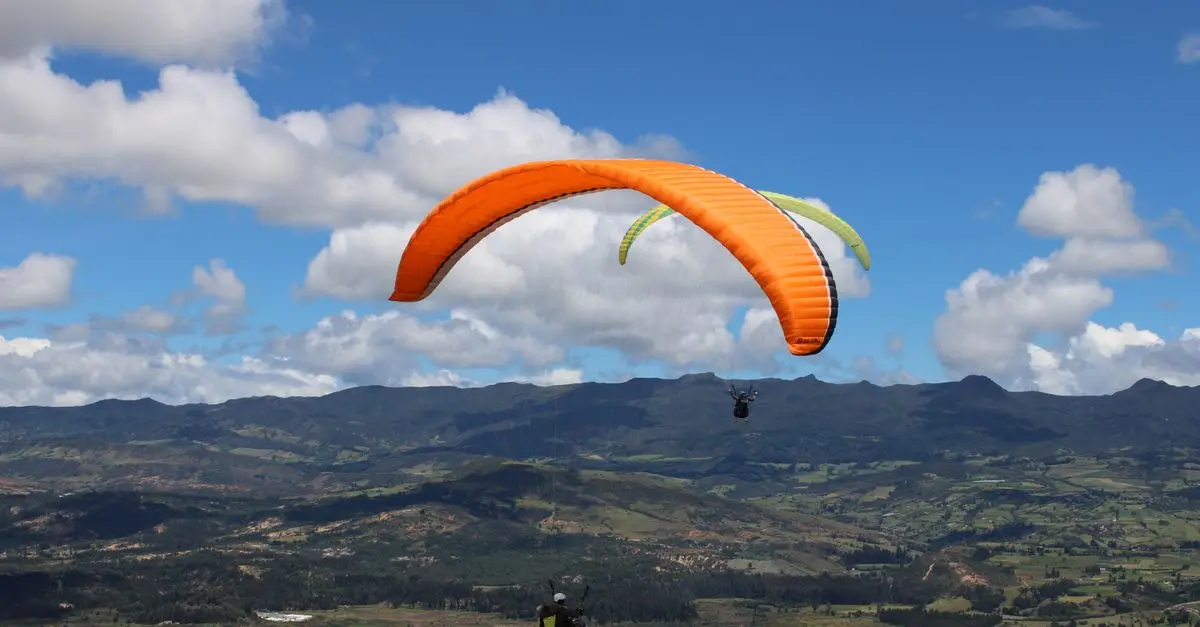 Les Meilleurs Spots de Parapente à Essayer pour Éprouver l'Adrénaline