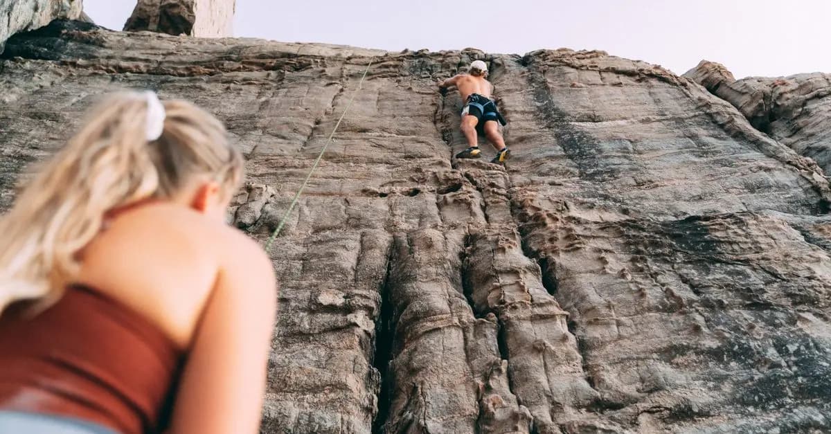 Comment Dépasser Vos Limites avec l'Escalade Extrême