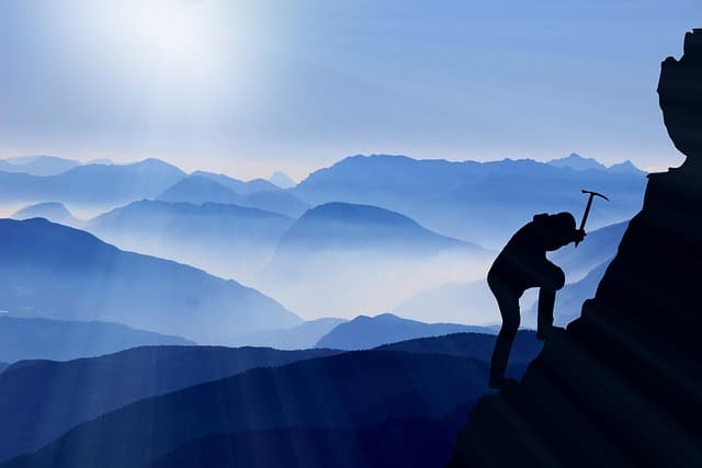 Les 10 Meilleures Ascensions de Montagnes à Faire Absolument